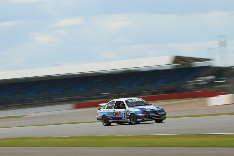 Illustration for article titled Ogle At The Best Cars Racing At The Silverstone Classic